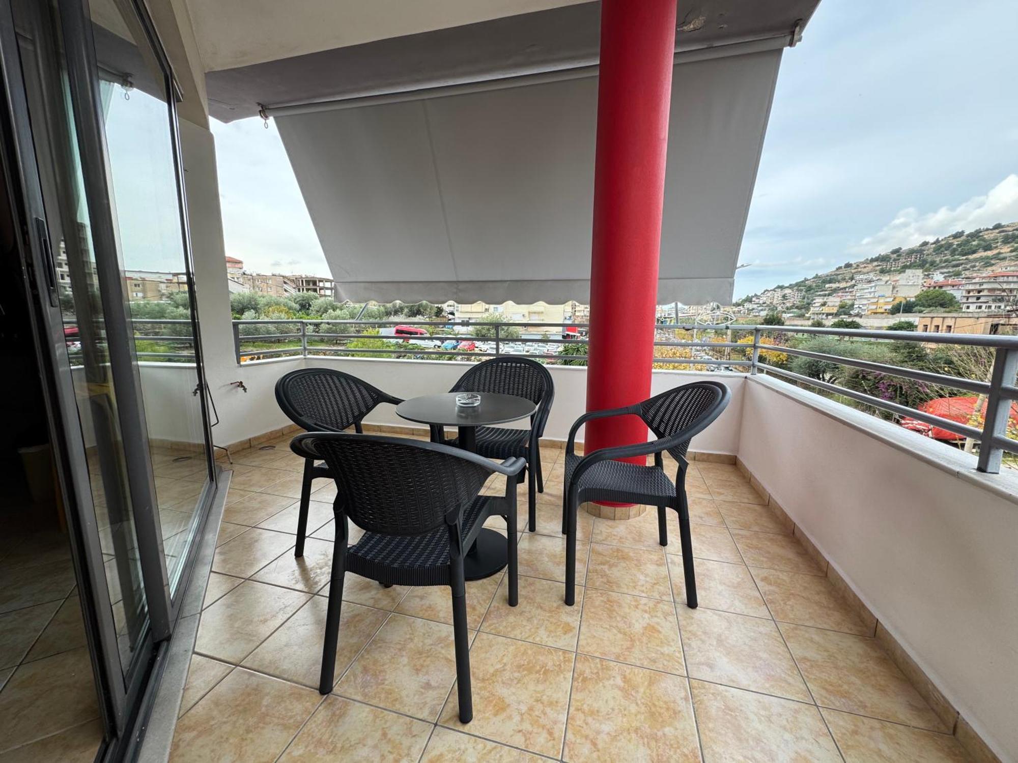 Flora Apartments Sarande Bagian luar foto