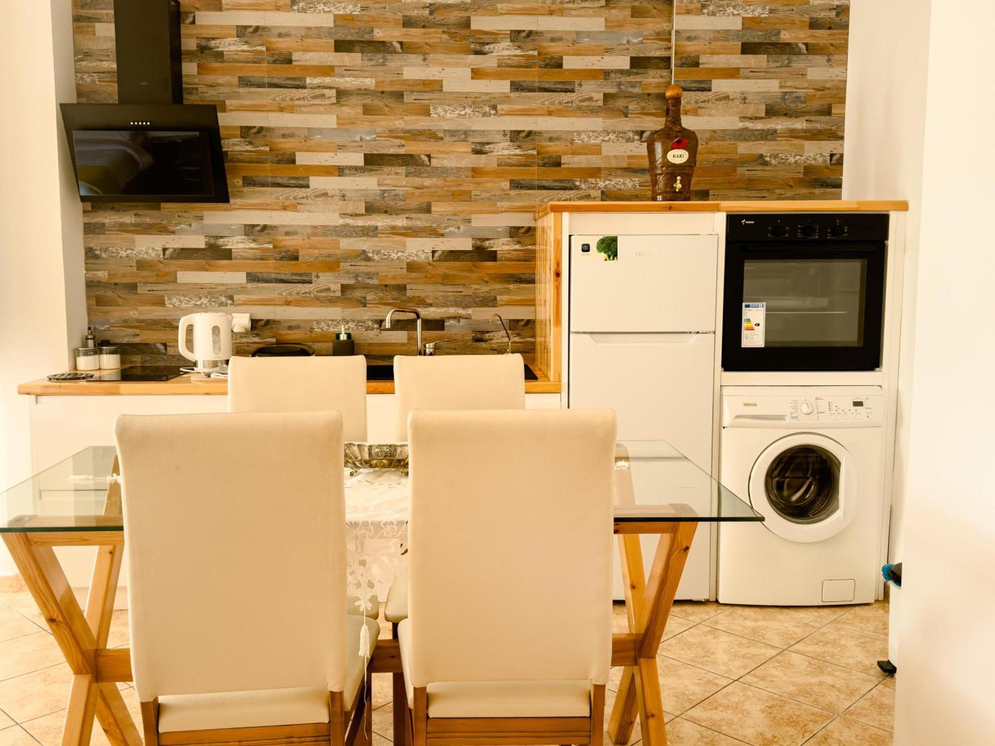 Flora Apartments Sarande Bagian luar foto