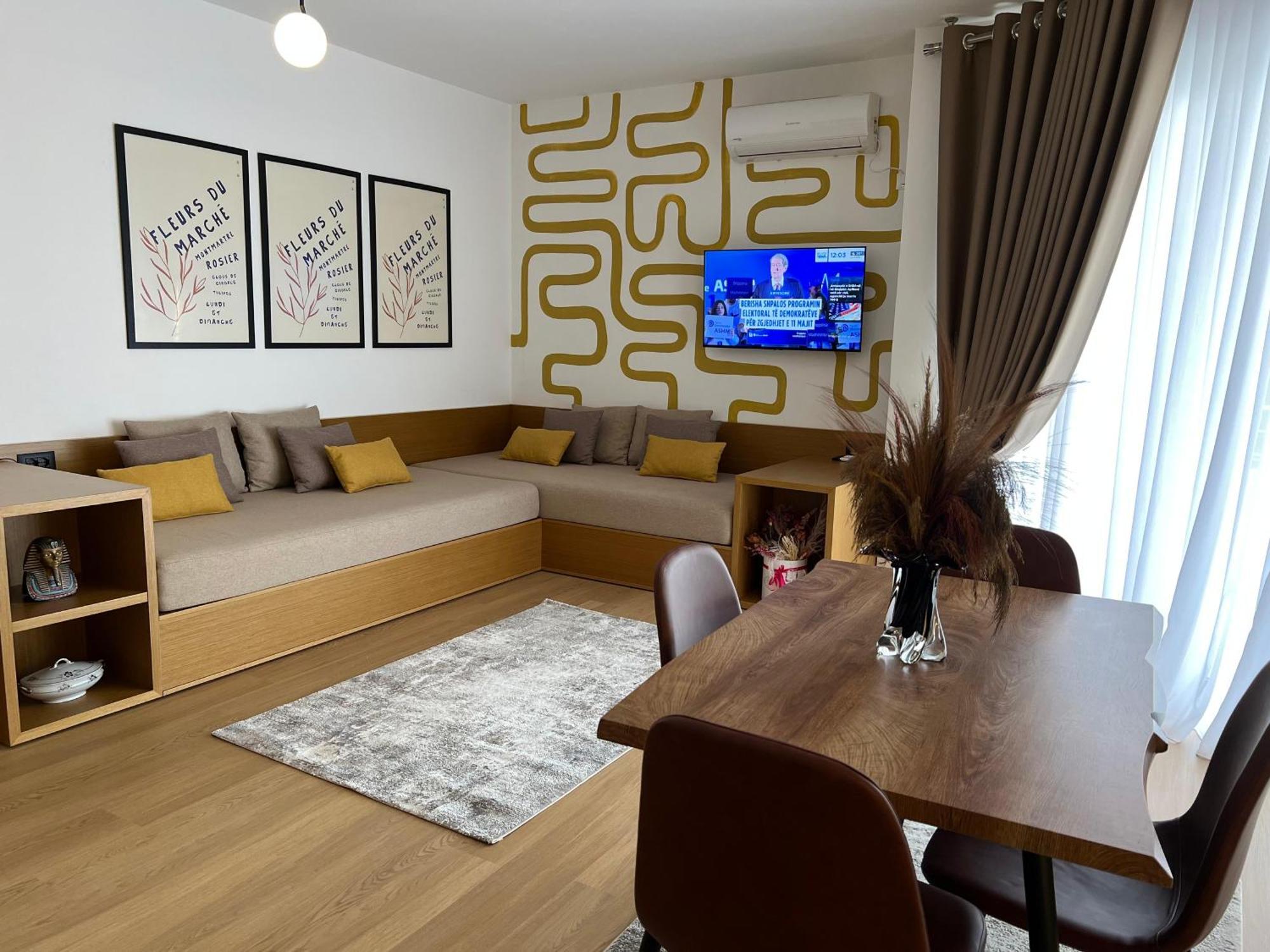 Flora Apartments Sarande Bagian luar foto