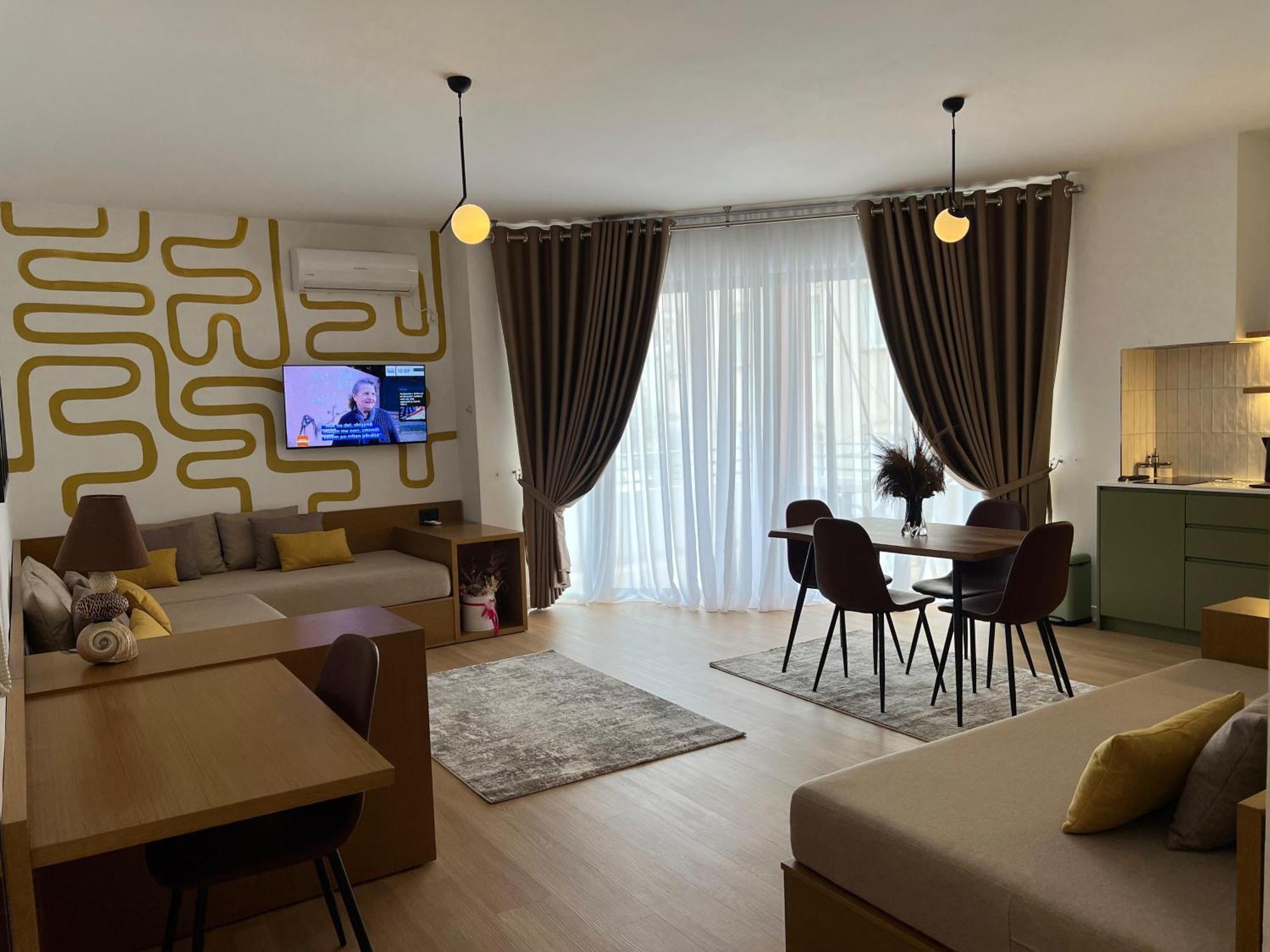 Flora Apartments Sarande Bagian luar foto